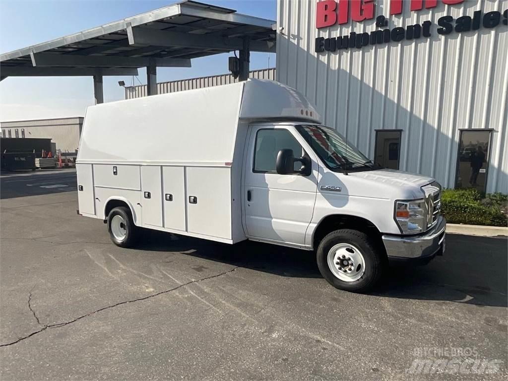 Ford E450 Visuotinės / bendrosios paskirties automobiliai