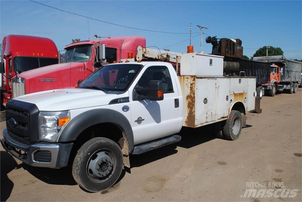 Ford F550 Visuotinės / bendrosios paskirties automobiliai