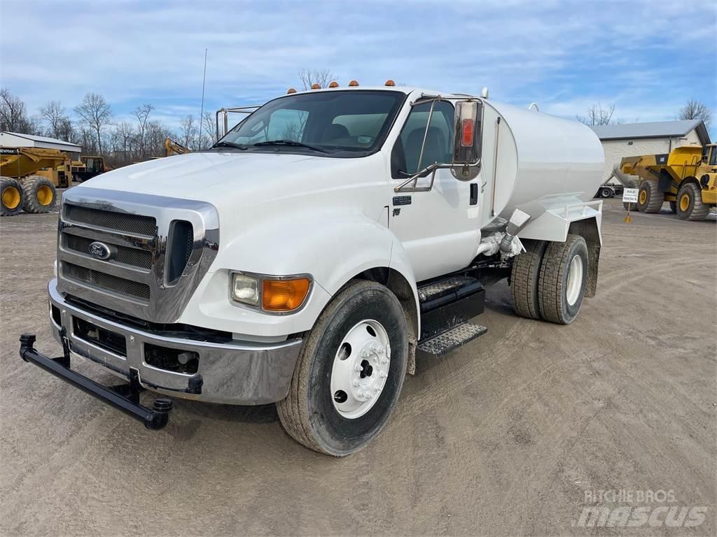 Ford F650 Vandens sunkvežimiai