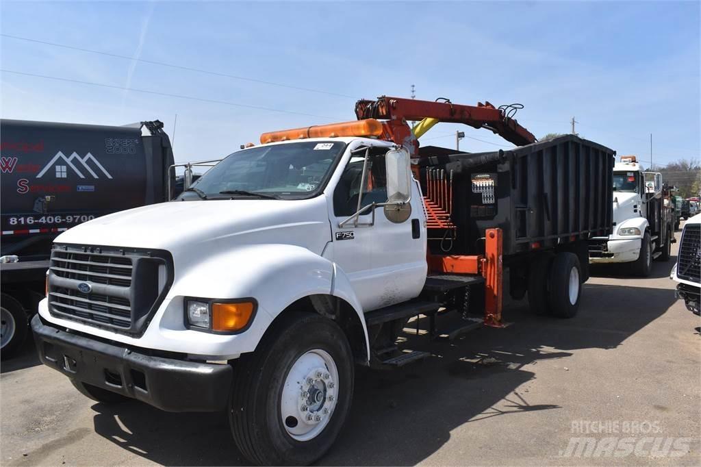 Ford F750 Automobiliniai kranai