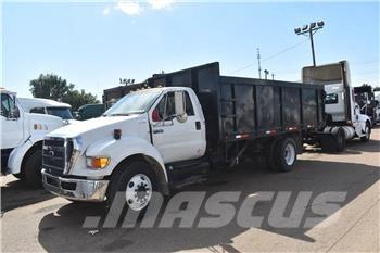 Ford F750 Savivarčių priekabų vilkikai