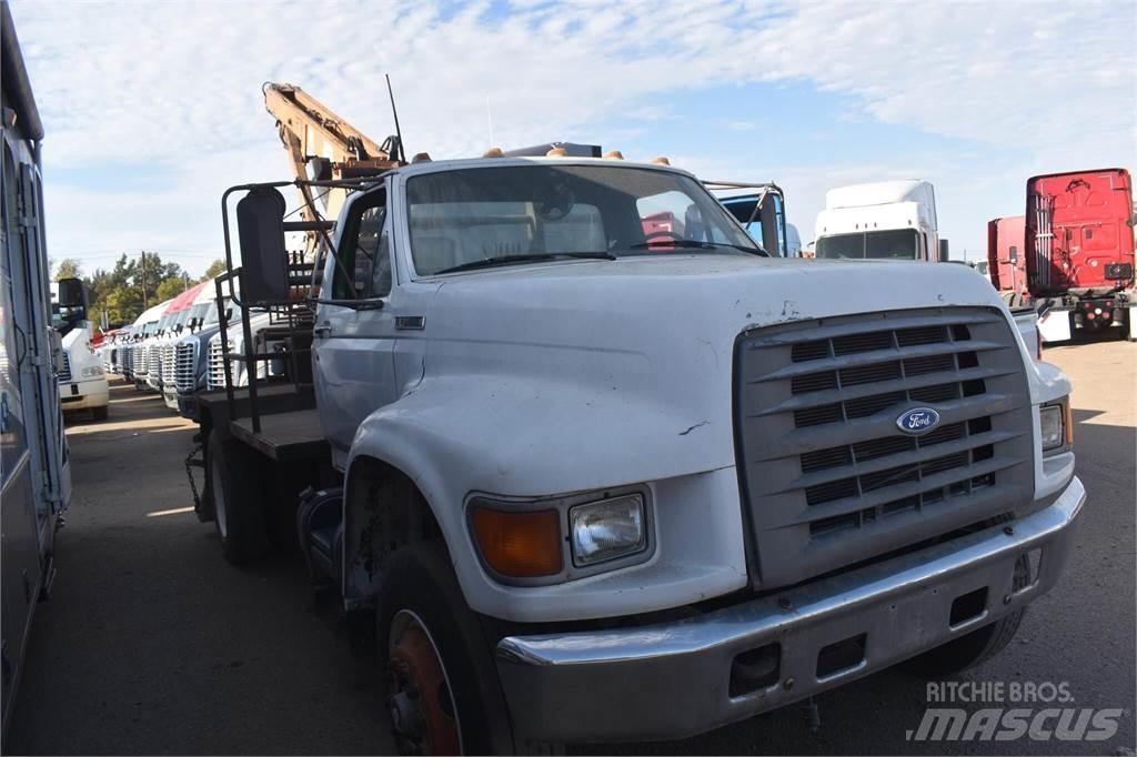 Ford F800 Automobiliniai kranai