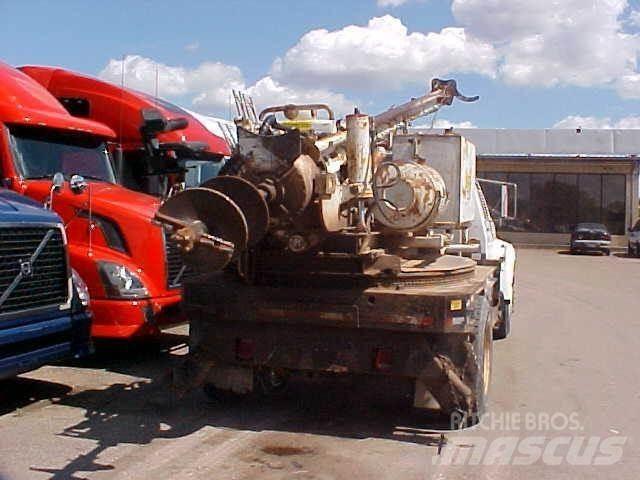 Ford F800 Visuotinės / bendrosios paskirties automobiliai