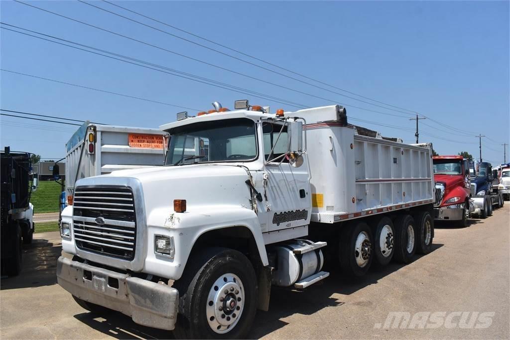 Ford LT9000 Savivarčių priekabų vilkikai