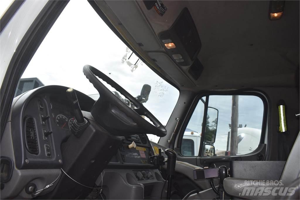 Freightliner 108SD Visuotinės / bendrosios paskirties automobiliai