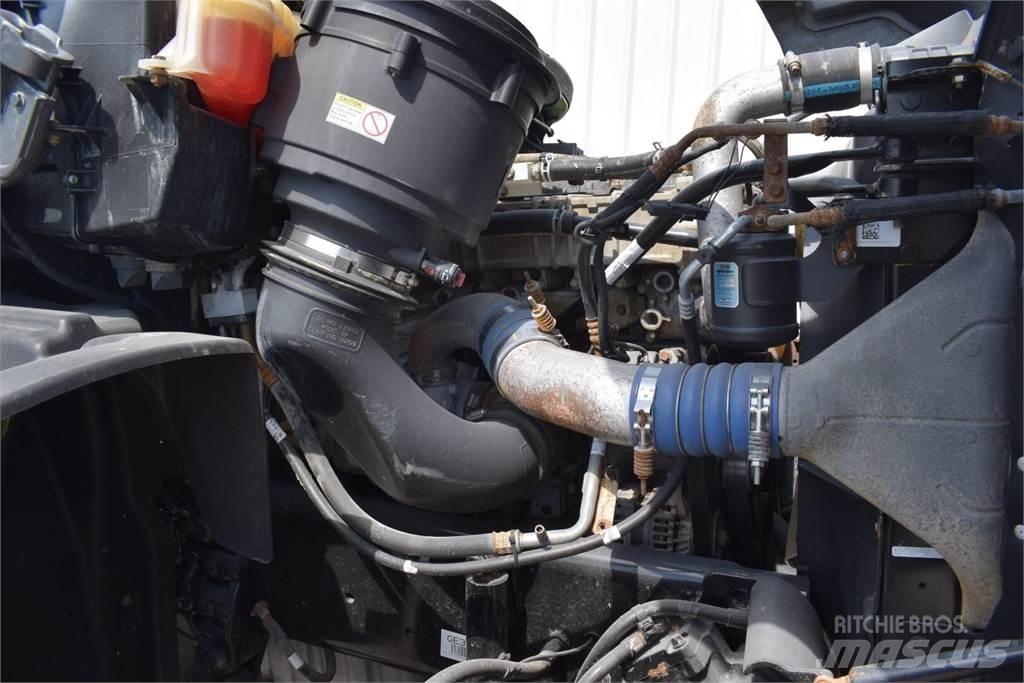Freightliner 114SD Automobilinės cisternos