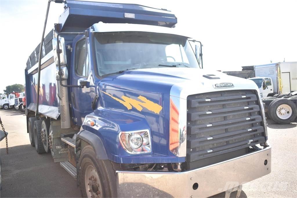 Freightliner 114SD Savivarčių priekabų vilkikai