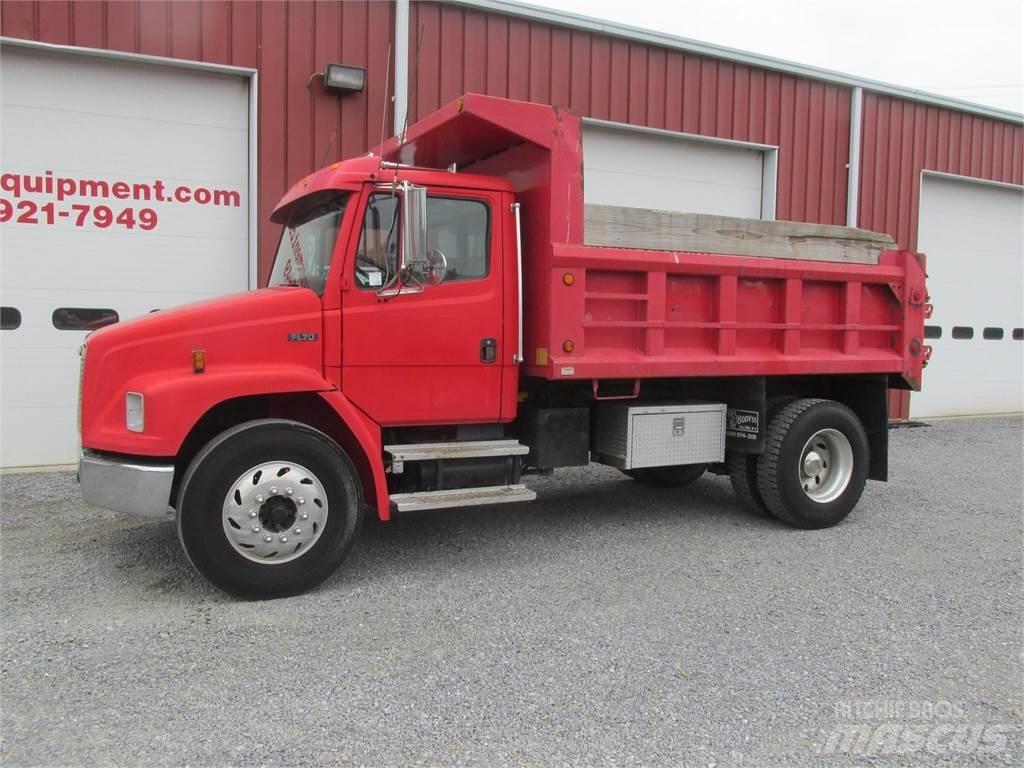 Freightliner FL70 Savivarčių priekabų vilkikai