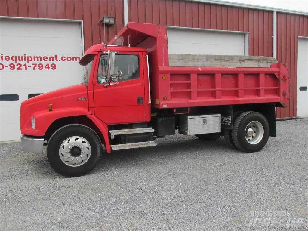 Freightliner FL70 Savivarčių priekabų vilkikai