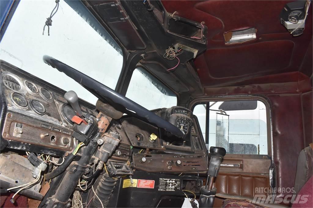 Freightliner MB80 Savivarčių priekabų vilkikai