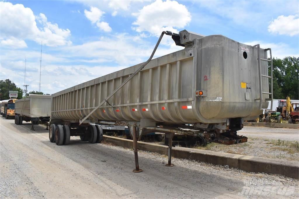 Fruehauf  Savivartės priekabos