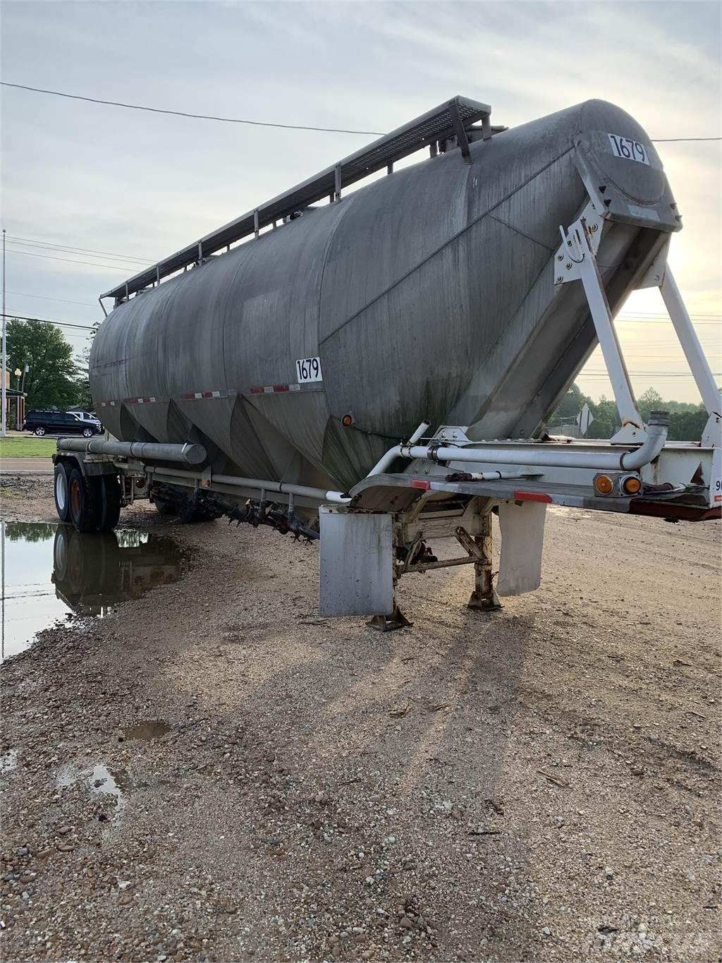 Fruehauf  Cisternos - priekabos