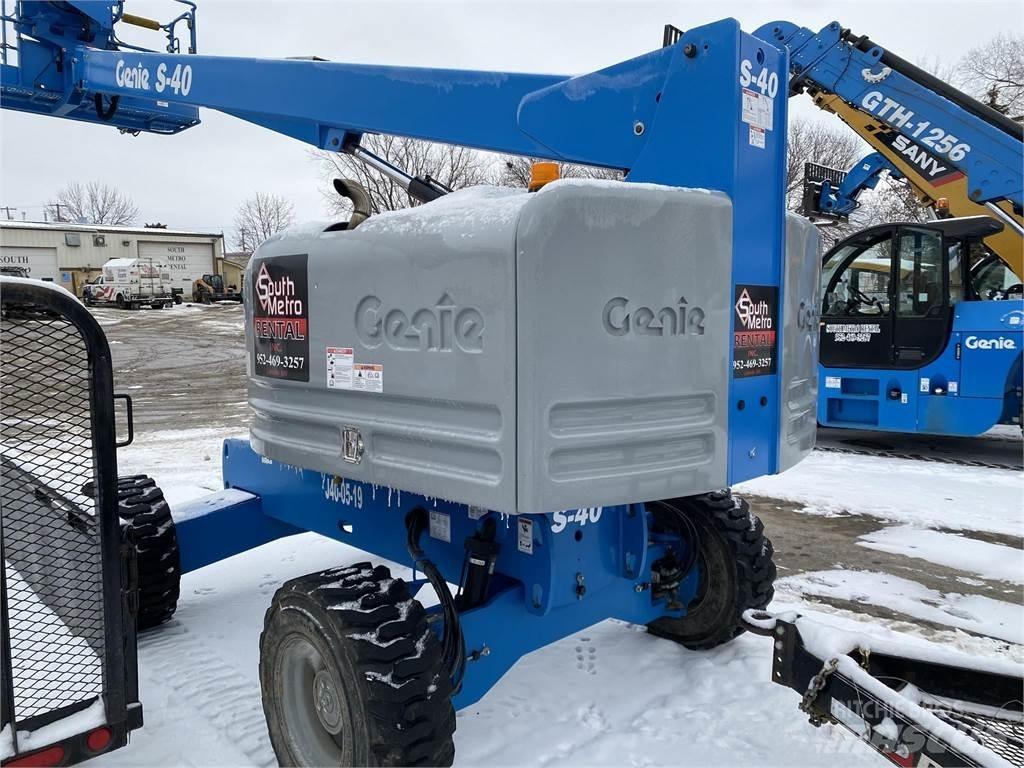 Genie S40 Teleskopiniai keltuvai