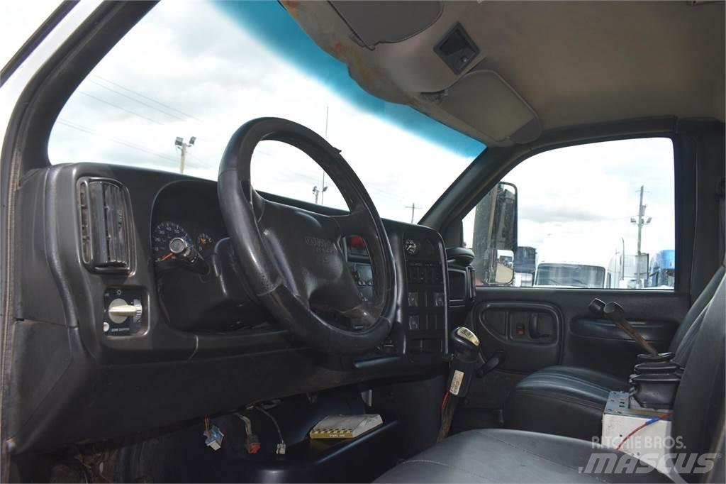 GMC TOPKICK C7500 Savivarčių priekabų vilkikai