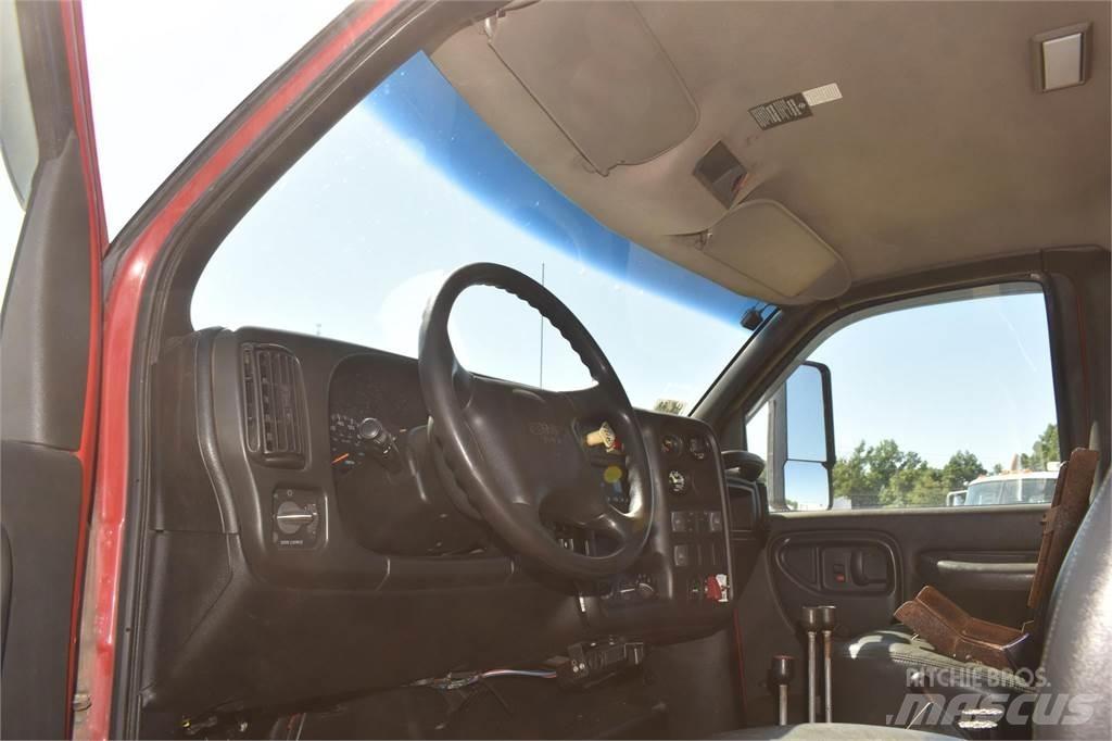 GMC TOPKICK C8500 Savivarčių priekabų vilkikai