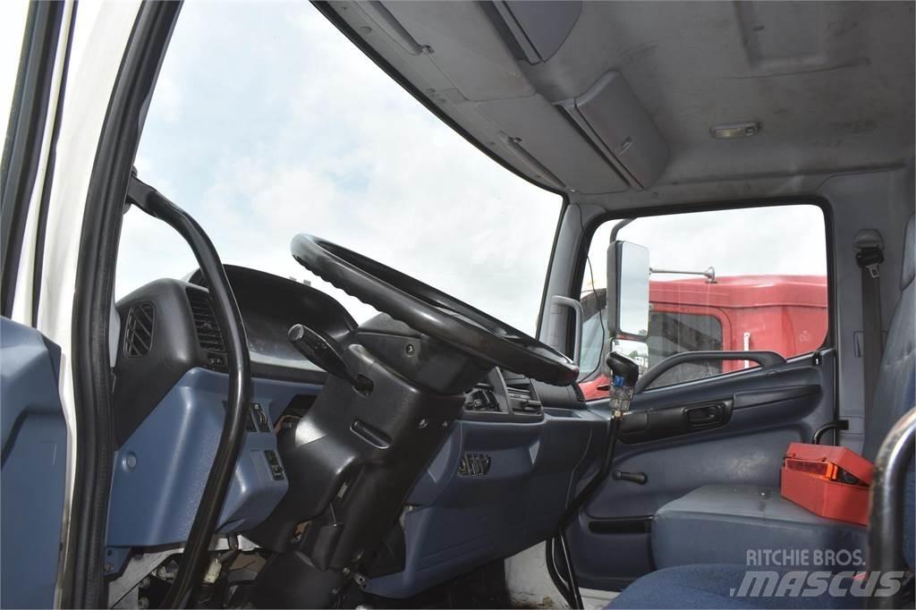 Hino 338 Visuotinės / bendrosios paskirties automobiliai