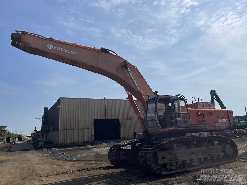 Hitachi EX700 Vikšriniai ekskavatoriai