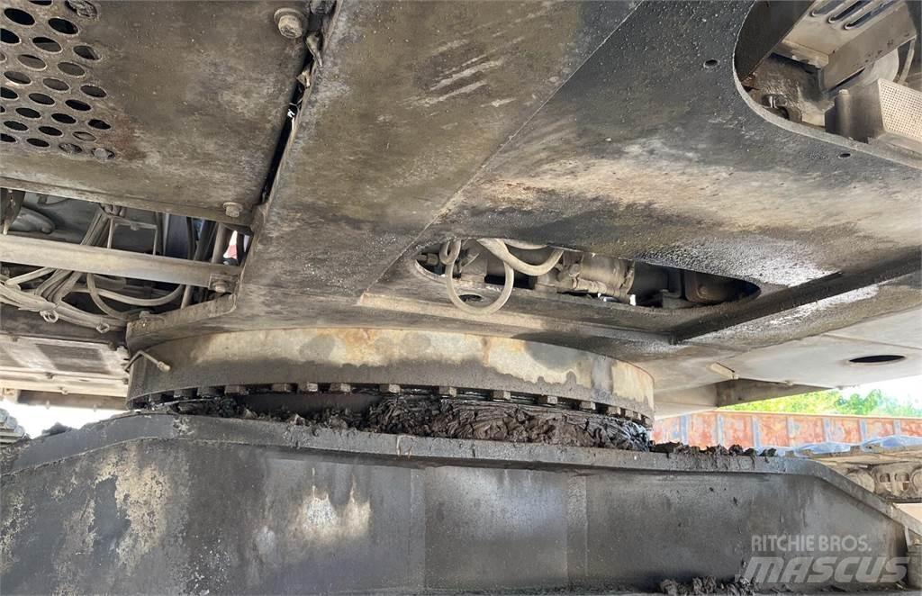Hitachi EX750-5 Vikšriniai ekskavatoriai