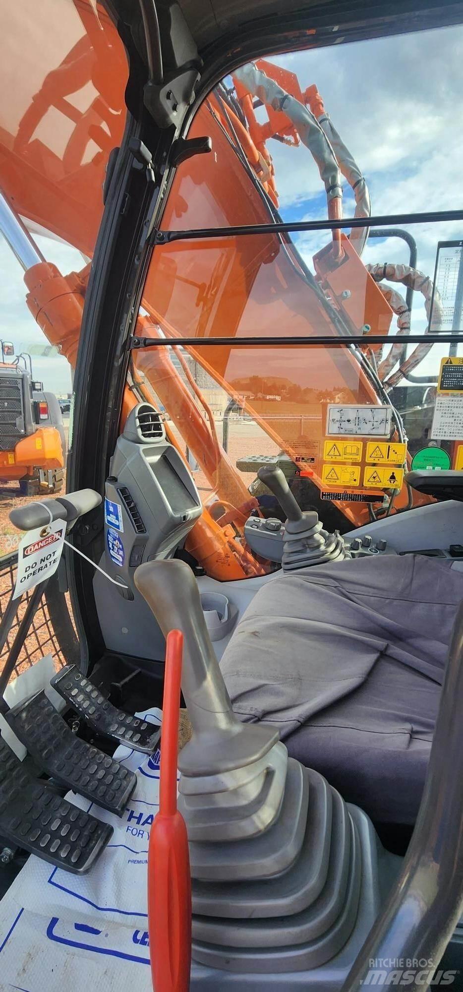 Hitachi ZX135US-6 Vikšriniai ekskavatoriai