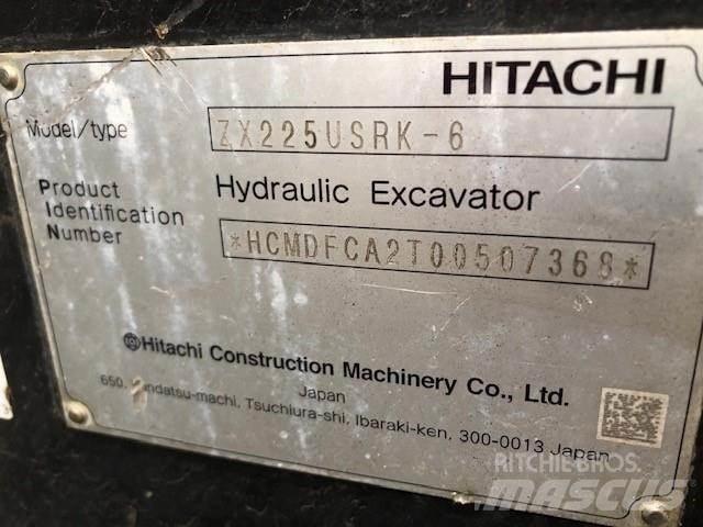 Hitachi ZX225USRK-6 Vikšriniai ekskavatoriai