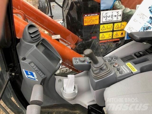 Hitachi ZX225USRK-6 Vikšriniai ekskavatoriai