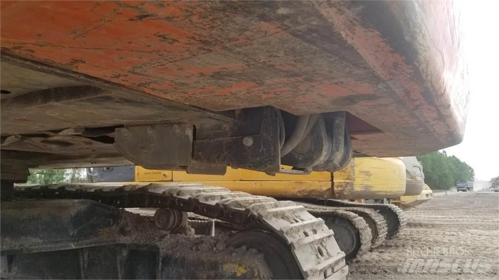Hitachi ZX670 LC-5B Vikšriniai ekskavatoriai