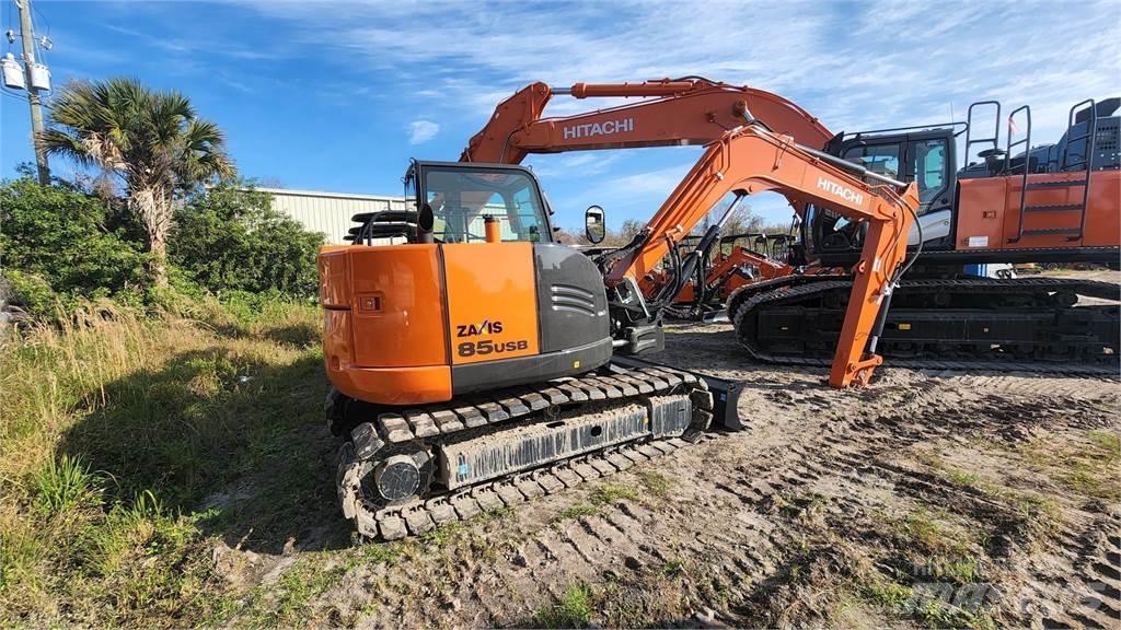 Hitachi ZX85USB-6 Vikšriniai ekskavatoriai