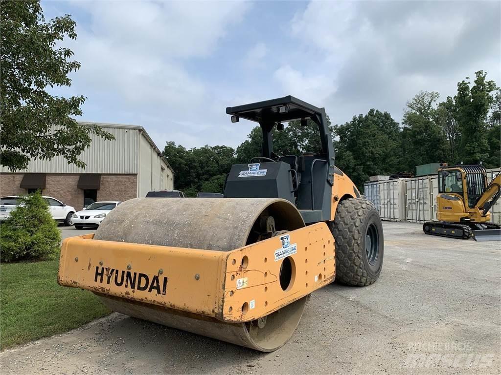 Hyundai HR120C-9 Porinių būgnų volai