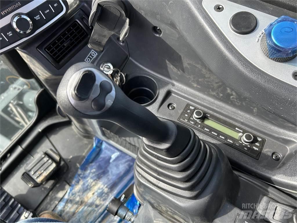 Hyundai HX85A Vikšriniai ekskavatoriai