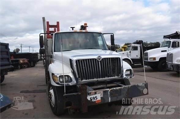 IMT 3820 Automobiliniai kranai