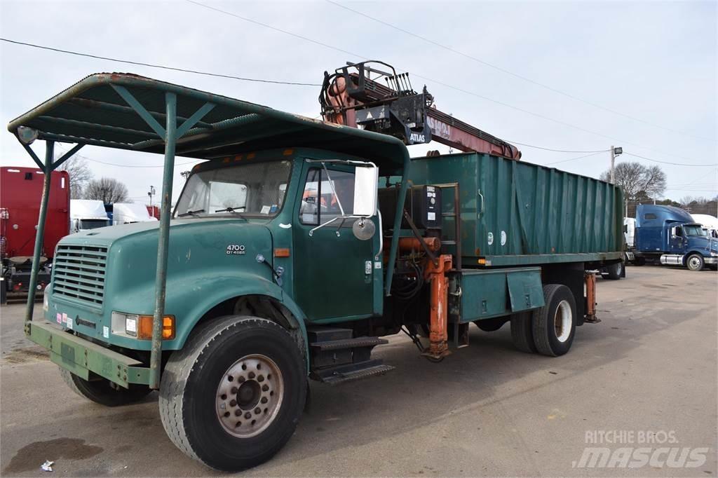 International 4700 Automobiliniai kranai