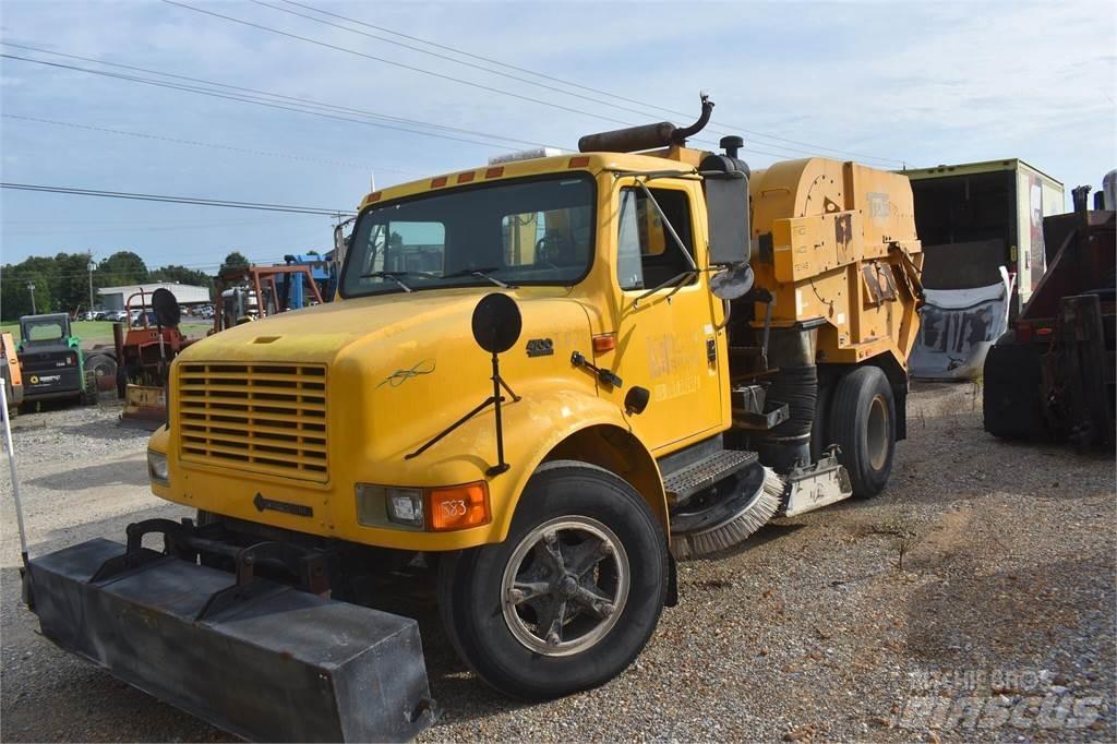 International 4700 Šlavimo sunkvežimiai