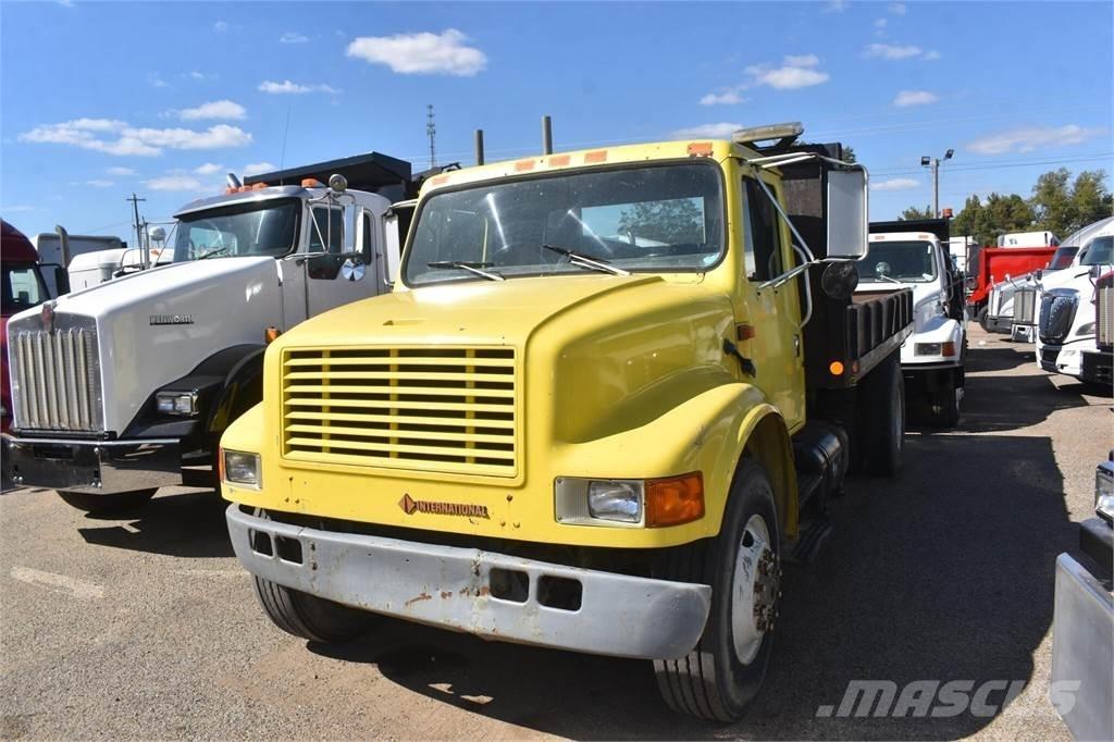 International 4900 Savivarčių priekabų vilkikai