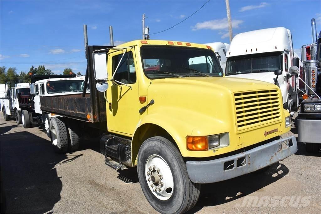 International 4900 Savivarčių priekabų vilkikai