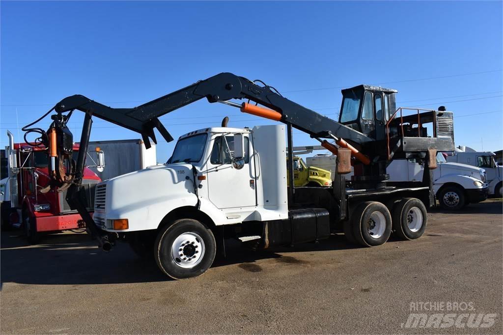 International 8200 Automobiliniai kranai