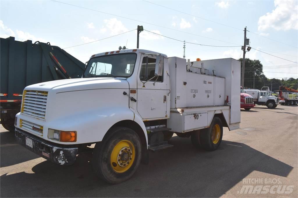 International 8200 Automobilinės cisternos