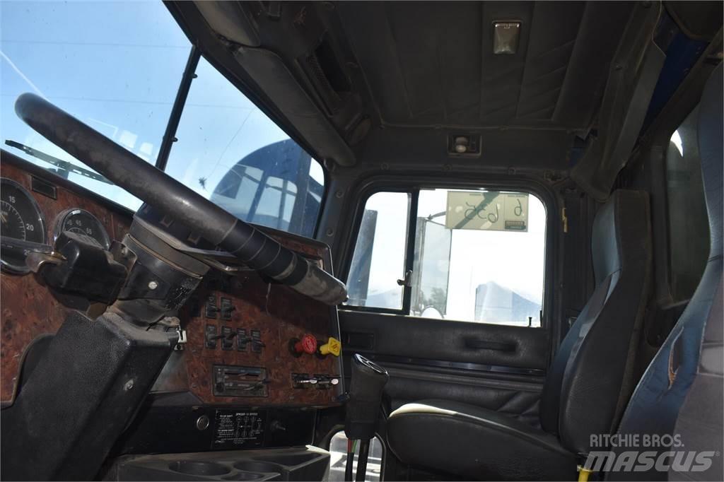 International 9400 Savivarčių priekabų vilkikai