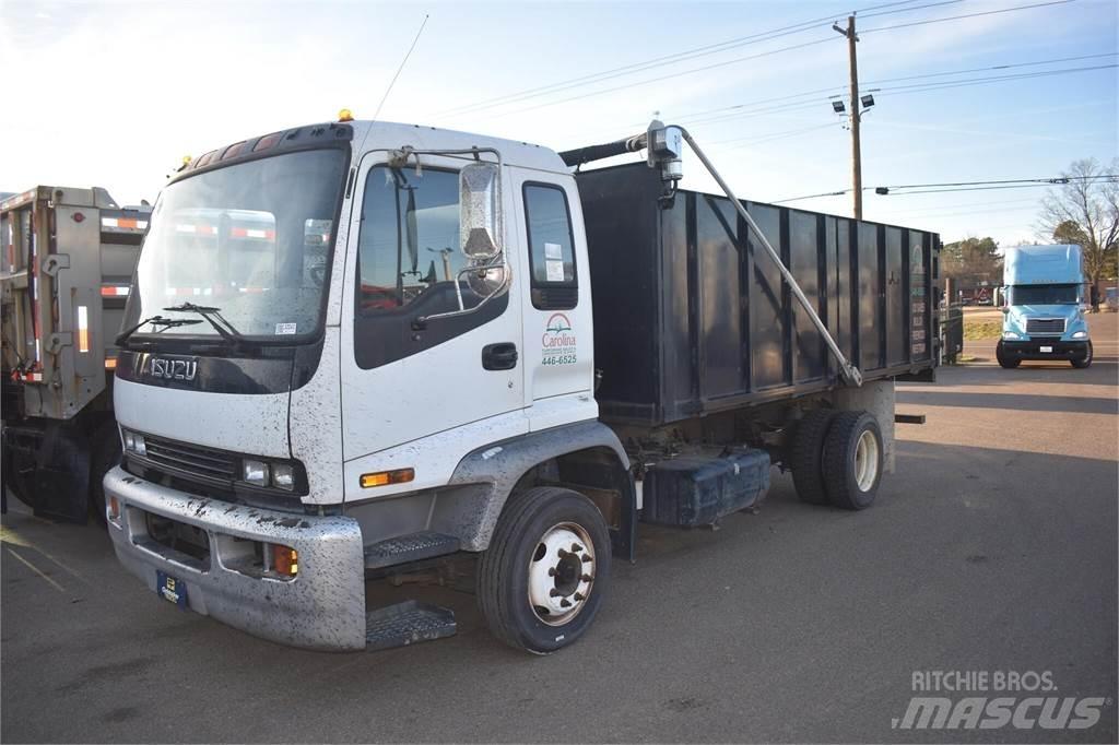 Isuzu FTR Savivarčių priekabų vilkikai