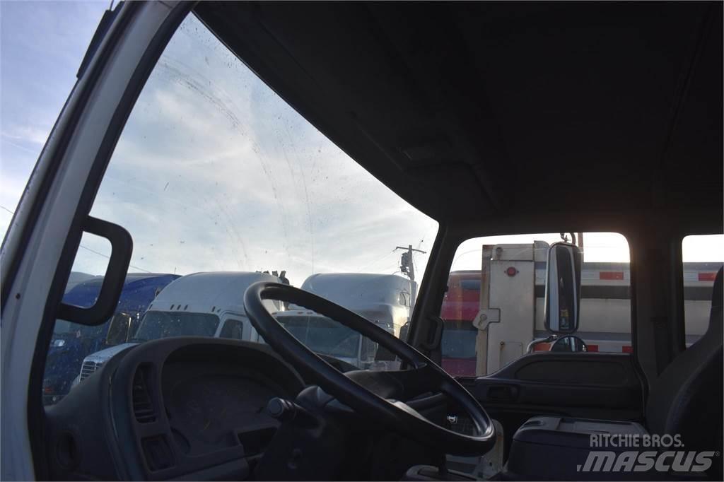 Isuzu FTR Savivarčių priekabų vilkikai