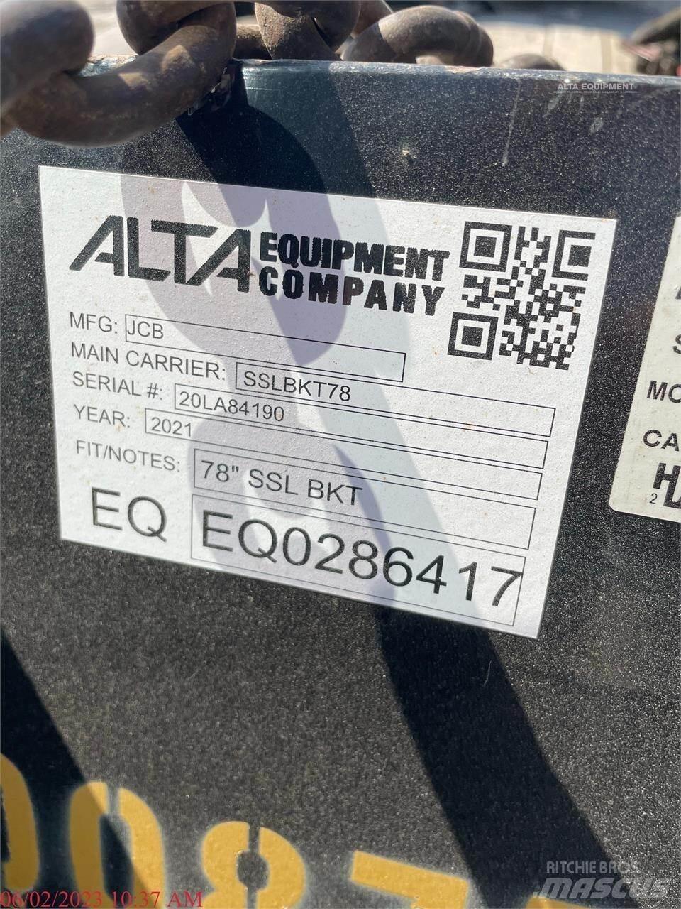 JCB 270 Krautuvai su šoniniu pasukimu