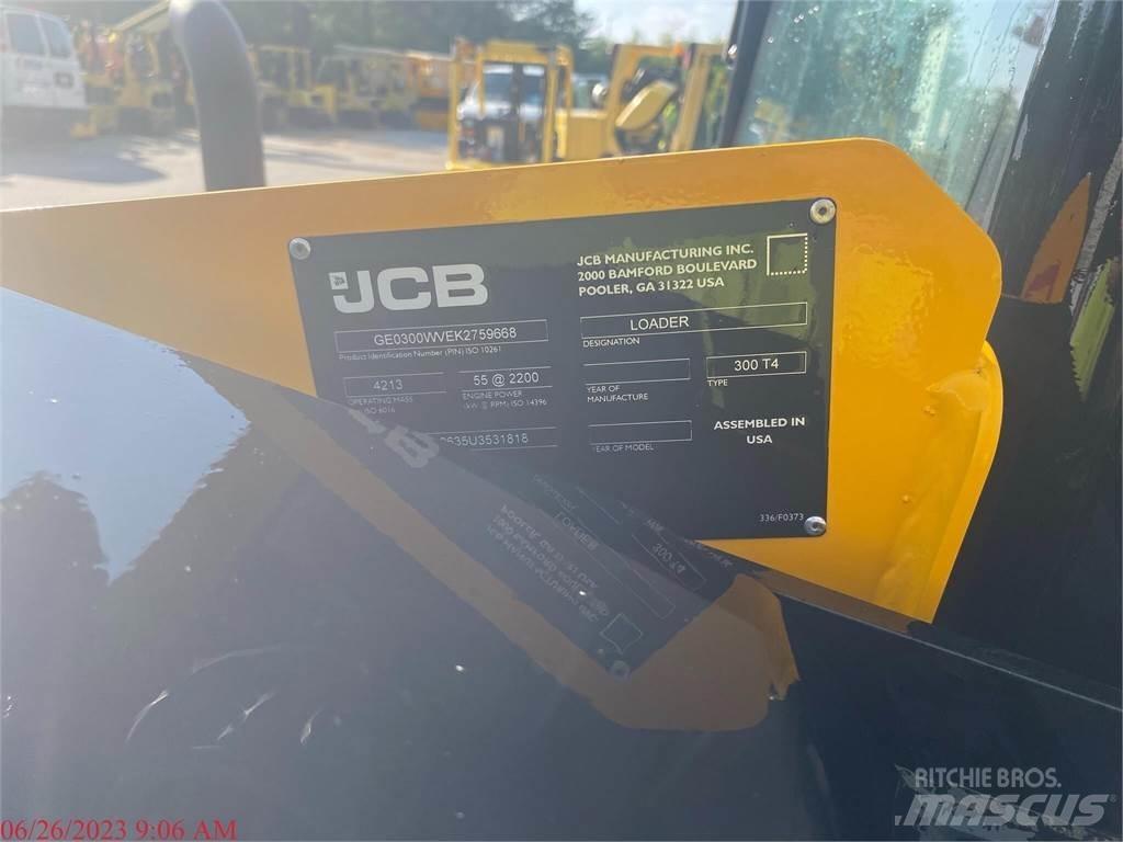 JCB 300 Krautuvai su šoniniu pasukimu