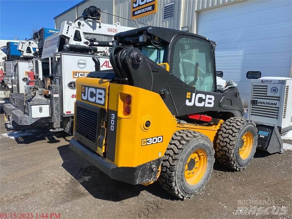 JCB 300 Krautuvai su šoniniu pasukimu