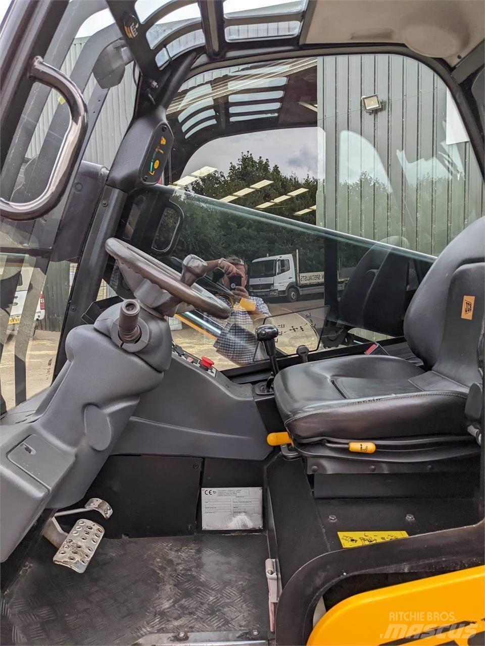 JCB 30D Teleskopiniai krautuvai