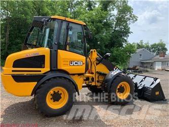 JCB 409 Naudoti ratiniai krautuvai