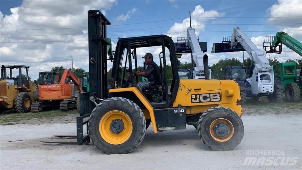 JCB 930 Visureigiai krautuvai