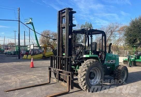 JCB 930 Visureigiai krautuvai