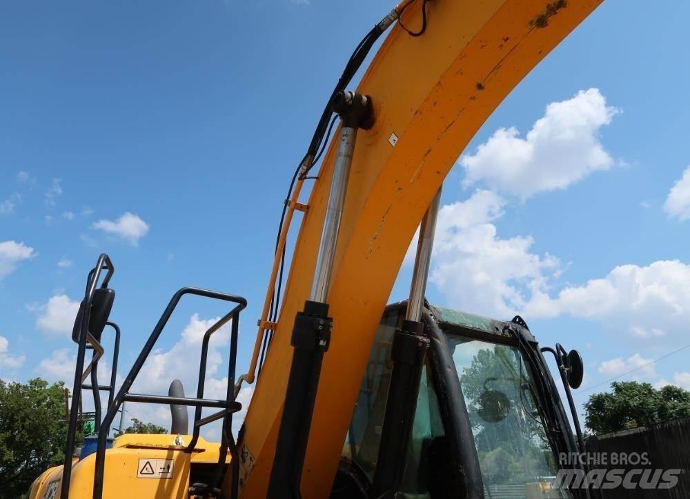 JCB JS160 Vikšriniai ekskavatoriai