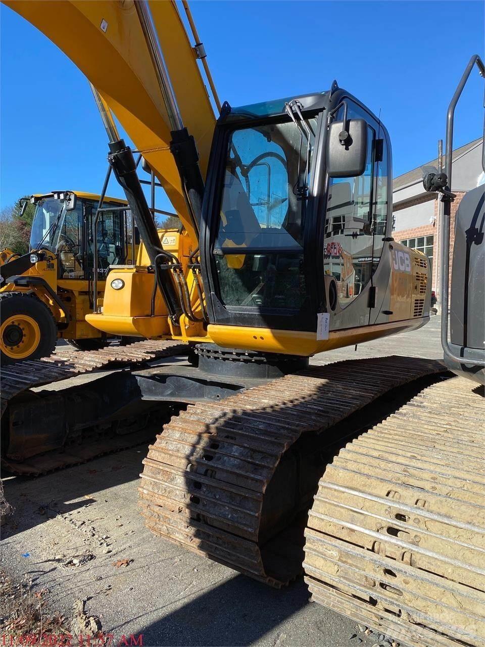 JCB JS220 Vikšriniai ekskavatoriai
