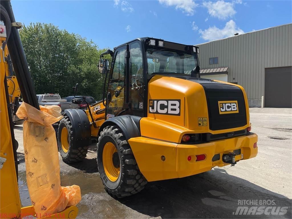 JCB TM320 Naudoti ratiniai krautuvai