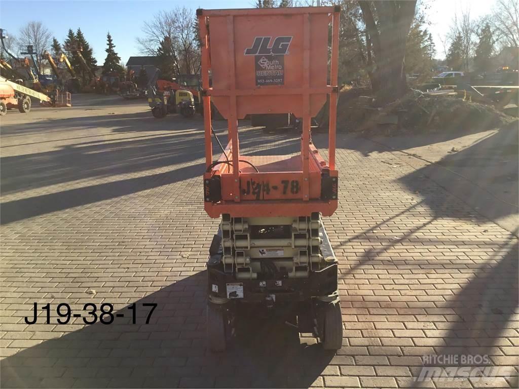 JLG 1932R Žirkliniai keltuvai